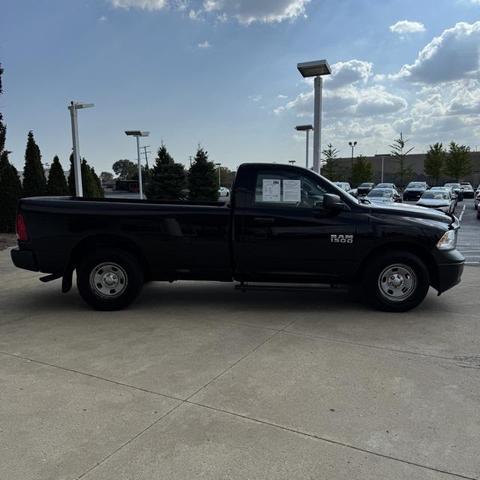 Photo of 2014 Black Clearcoat RAM 1500