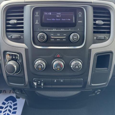 Photo of 2014 Black Clearcoat RAM 1500