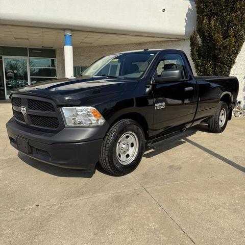 Photo of 2014 Black Clearcoat RAM 1500