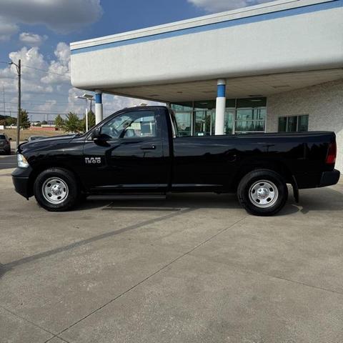 Photo of 2014 Black Clearcoat RAM 1500