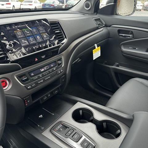 Photo of 2025 Nh-731p/Crystal Bl Honda Ridgeline