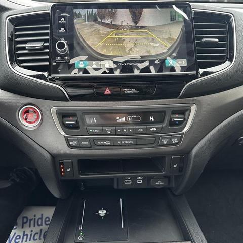 Photo of 2025 Nh-731p/Crystal Bl Honda Ridgeline