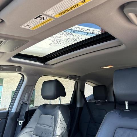 Photo of 2021 Crystal Black Pearl Honda CR-V