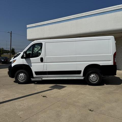 Photo of 2023 Bright White Clearcoat RAM ProMaster 2500