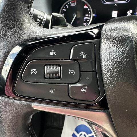 Photo of 2024 Summit White Buick Enclave