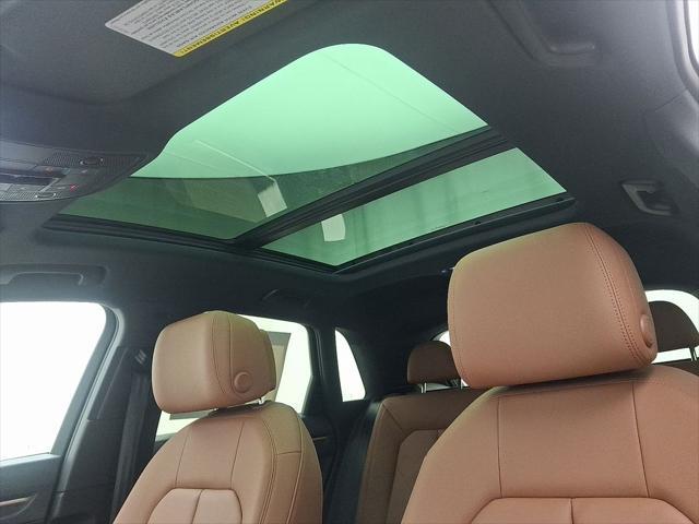 Photo of 2022 Glacier White Metallic Audi Q3