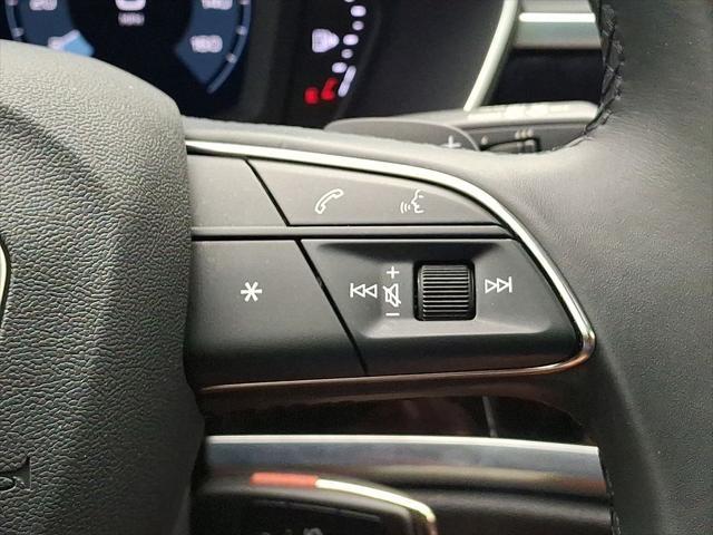Photo of 2022 Glacier White Metallic Audi Q3