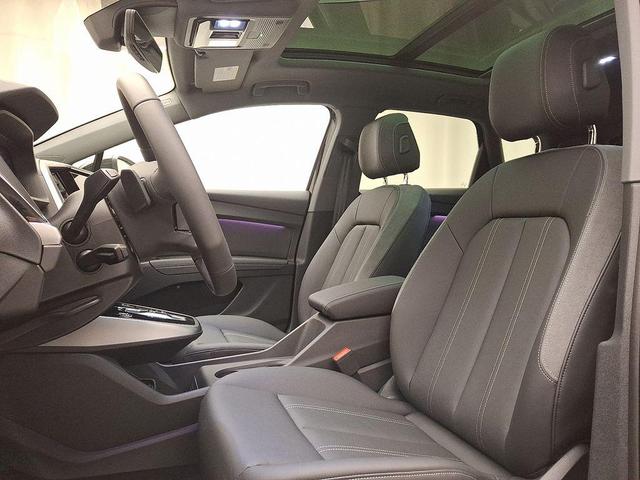 Photo of 2025 Mythos Black Metallic Audi Q4 e-tron