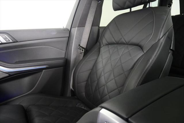 Photo of 2024 Gray Metallic BMW X5