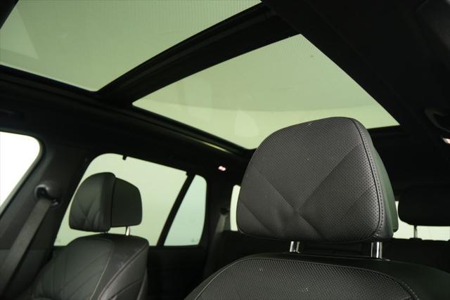 Photo of 2024 Gray Metallic BMW X5