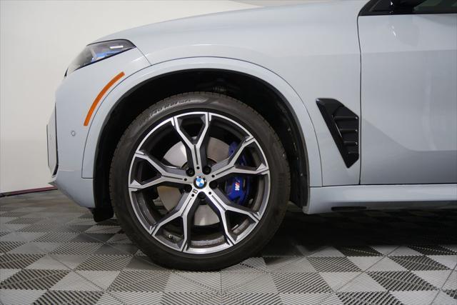 Photo of 2024 Gray Metallic BMW X5