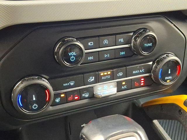 Photo of 2022 CACTUS GRAY Ford Bronco