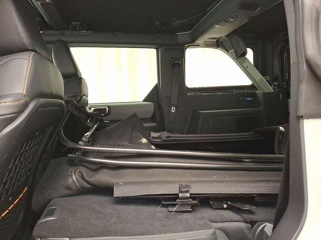 Photo of 2022 CACTUS GRAY Ford Bronco