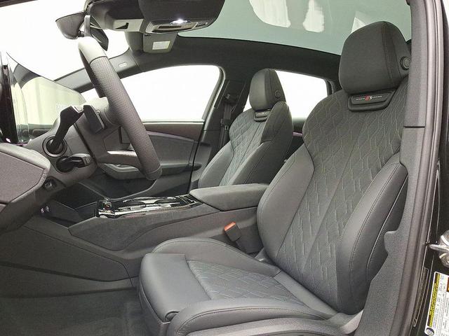 Photo of 2025 Mythos Black Metallic Audi S6 e-tron