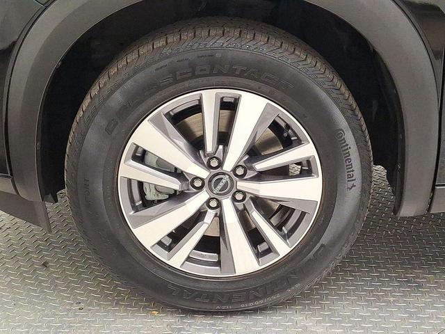 Photo of 2023 Super Black Nissan Pathfinder