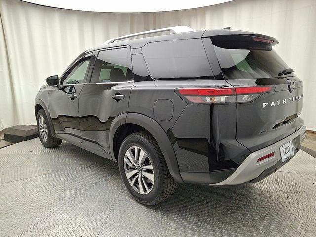 Photo of 2023 Super Black Nissan Pathfinder