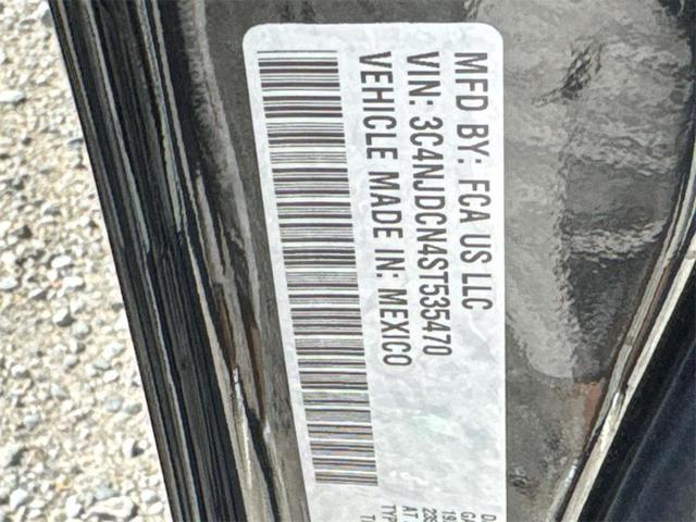 Photo of 2025 Diamond Black Crystal Pearlcoat Jeep Compass