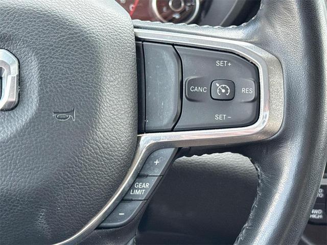Photo of 2022 Diamond Black Crystal Pearlcoat RAM 1500