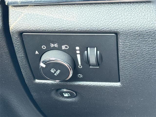 Photo of 2019 Granite Crystal Metallic Clearcoat Jeep Grand Cherokee