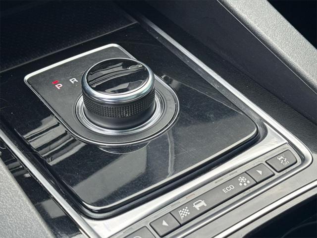 Photo of 2020 Black Jaguar F-PACE
