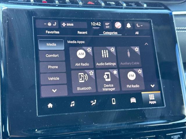Photo of 2022 Velvet Red Pearlcoat Jeep Grand Cherokee
