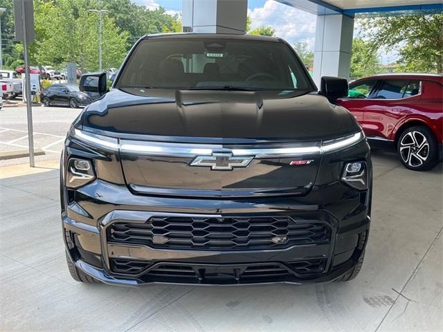 Photo of 2024 Black Chevrolet Silverado EV