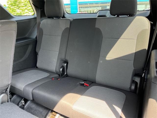 Photo of 2023 Northsky Blue Metallic Chevrolet Traverse