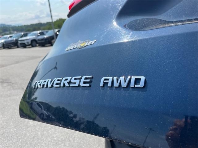 Photo of 2023 Northsky Blue Metallic Chevrolet Traverse