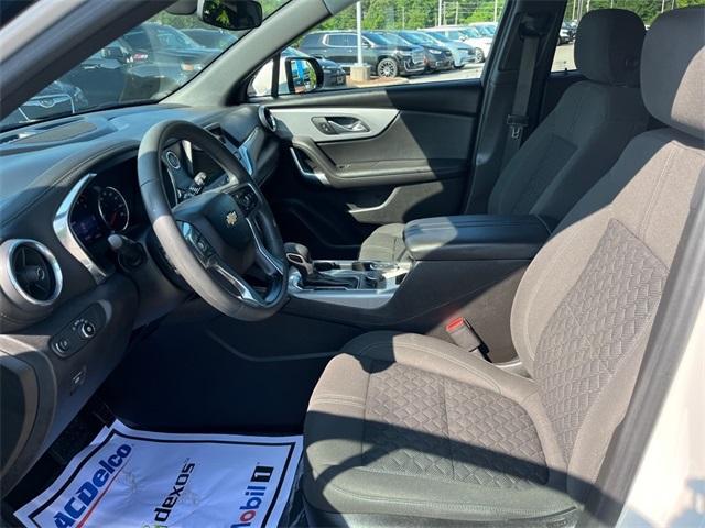 Photo of 2022 Iridescent Pearl Tricoat Chevrolet Blazer
