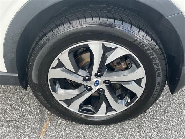 Photo of 2020 Crystal White Pearl Subaru Outback