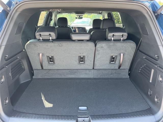 Photo of 2026 Blue Chevrolet Traverse
