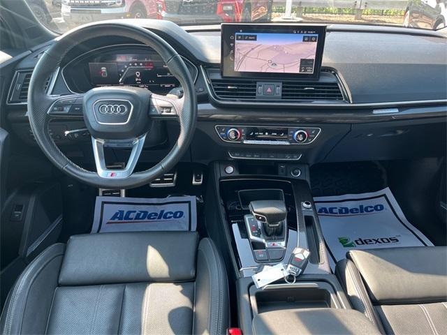 Photo of 2022 Daytona Gray Pearl Effect Audi SQ5