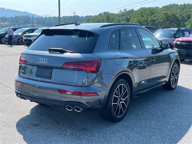 Photo of 2022 Daytona Gray Pearl Effect Audi SQ5