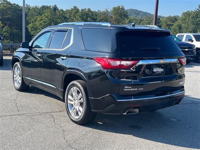 Photo of 2019 Mosaic Black Metallic Chevrolet Traverse