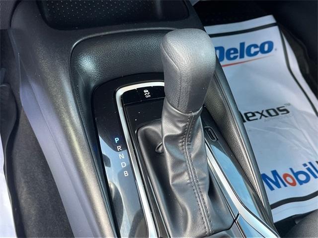 Photo of 2022 Classic Silver Metallic Toyota Corolla