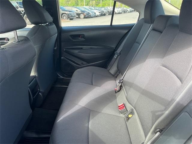Photo of 2022 Classic Silver Metallic Toyota Corolla