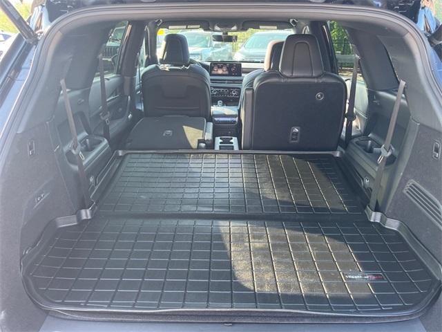 Photo of 2024 Diamond Black INFINITI QX60