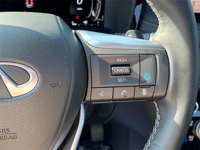 Photo of 2024 Diamond Black INFINITI QX60