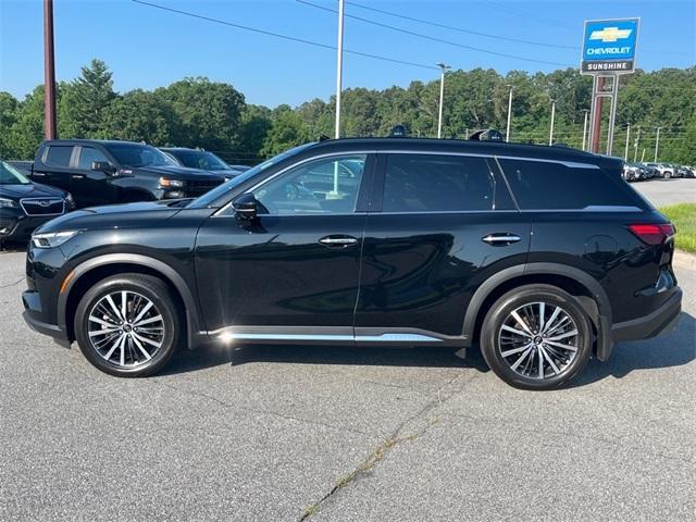 Photo of 2024 Diamond Black INFINITI QX60