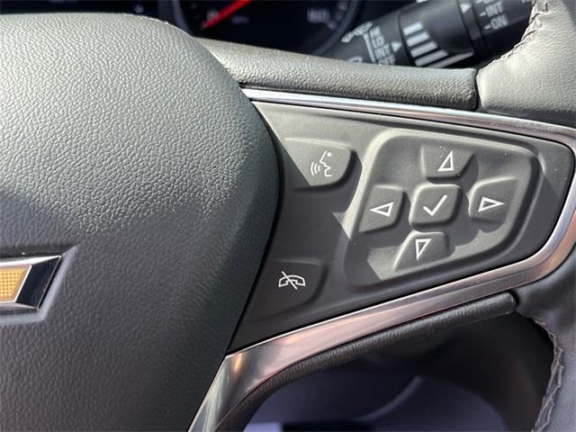 Photo of 2023 Summit White Chevrolet Equinox