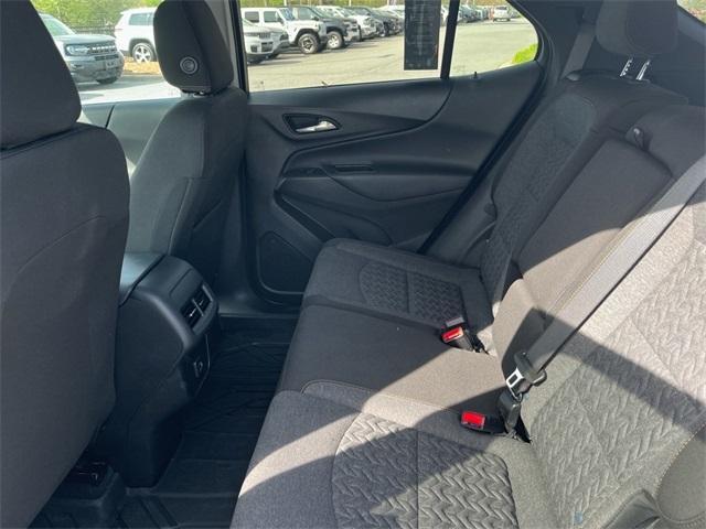 Photo of 2023 Summit White Chevrolet Equinox