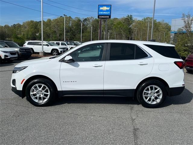 Photo of 2023 Summit White Chevrolet Equinox