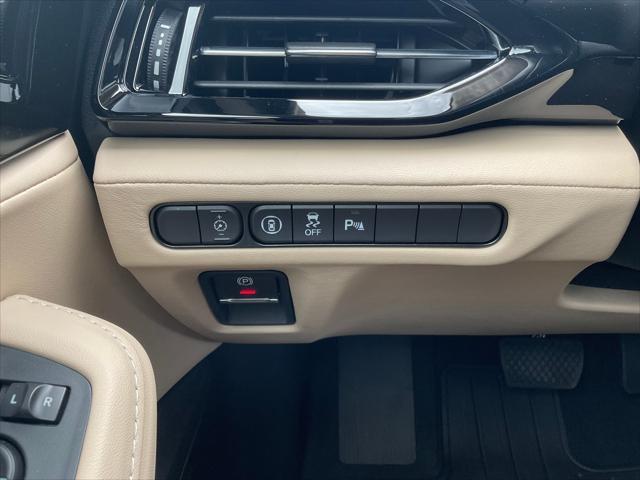 Photo of 2025 PLATINUM WHITE PEARL Acura MDX