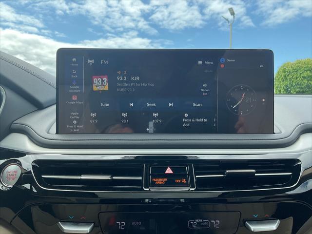 Photo of 2025 PLATINUM WHITE PEARL Acura MDX