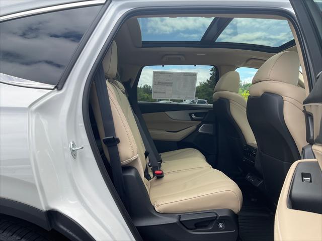 Photo of 2025 PLATINUM WHITE PEARL Acura MDX