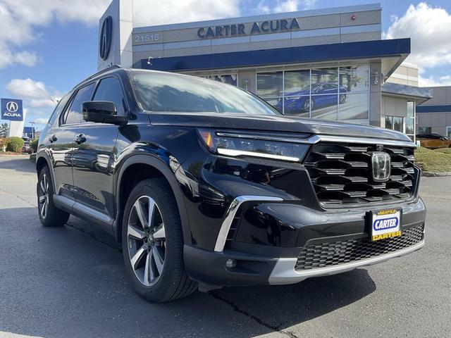 Photo of 2023 Crystal Black Pearl Honda Pilot