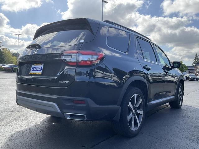 Photo of 2023 Crystal Black Pearl Honda Pilot