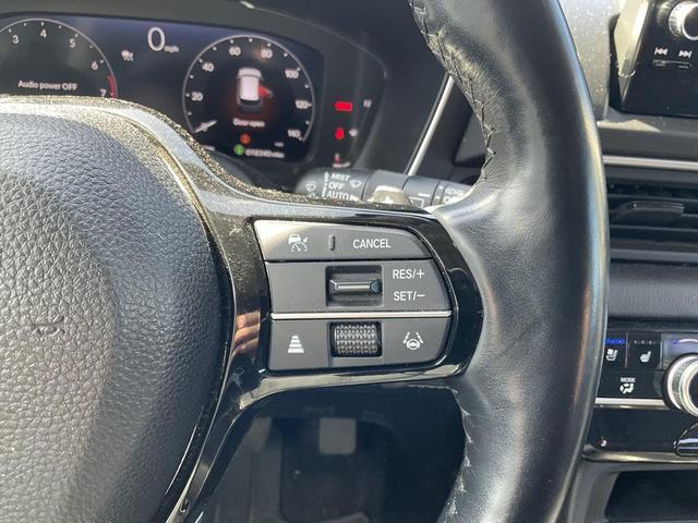 Photo of 2023 Crystal Black Pearl Honda Pilot