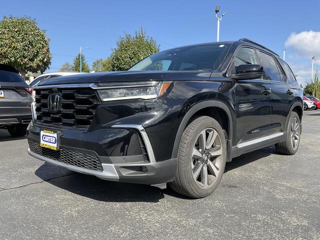 Photo of 2023 Crystal Black Pearl Honda Pilot