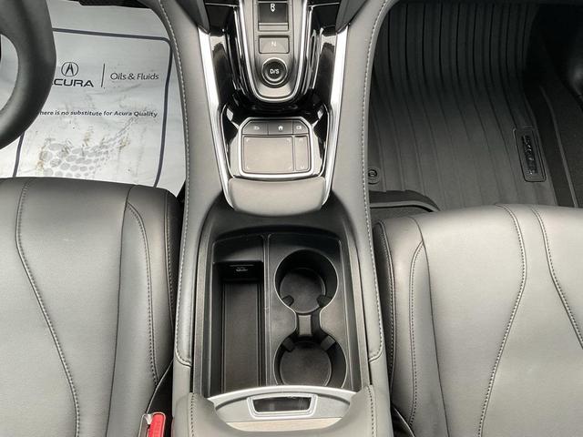 Photo of 2024 Carbon Metallic Acura RDX